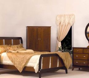 Bedroom furniture set for sale