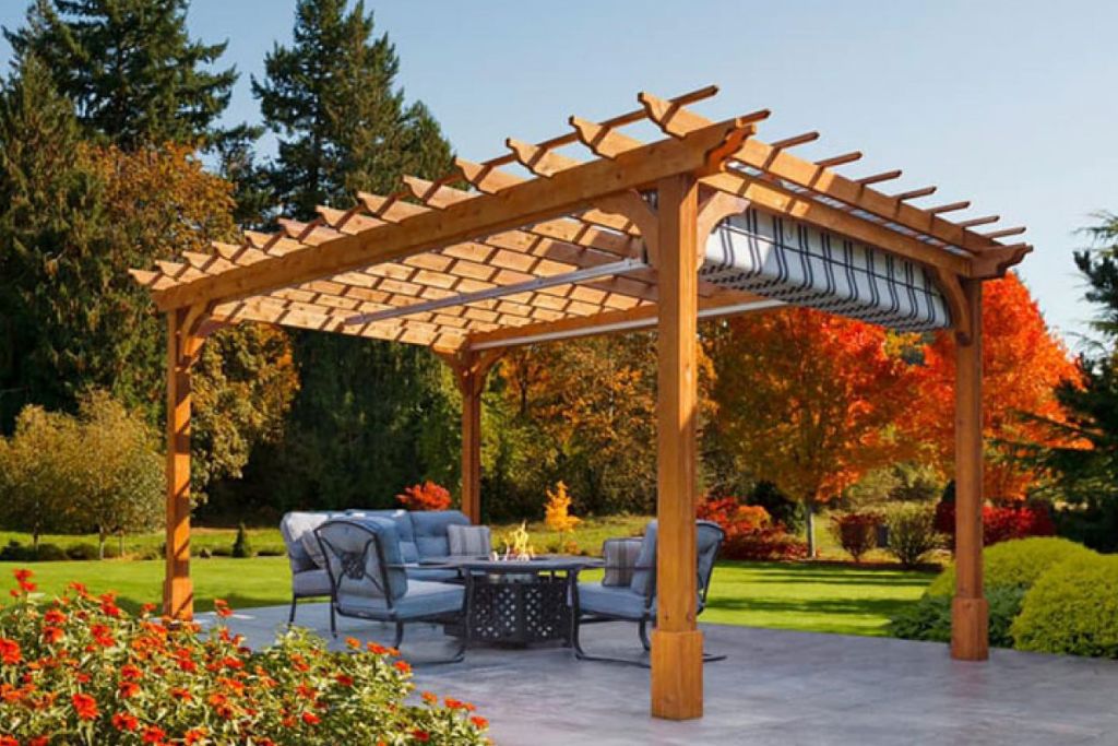 wooden BBQ pergola with privacy shade