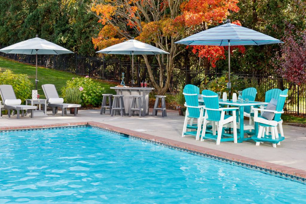 backyard trends outdoor poolside furniture